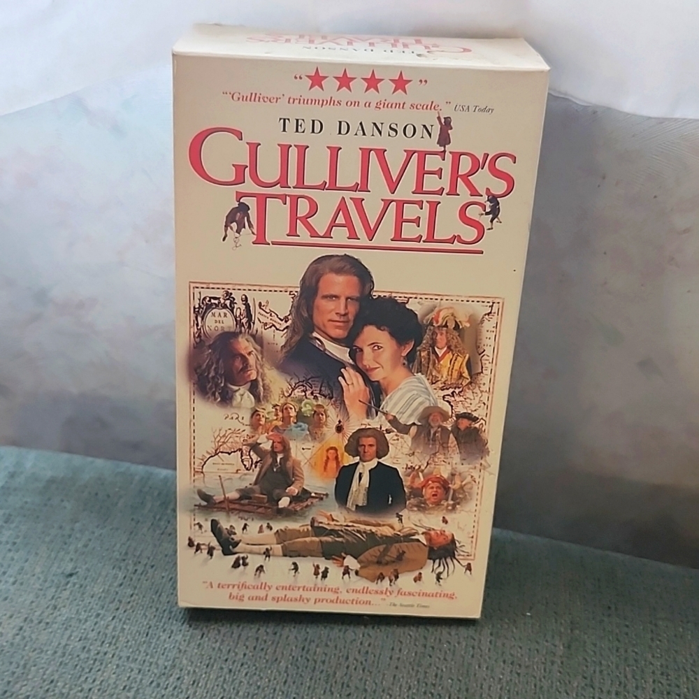 VHS TAPE movie set of 2 Ted Danson "Gulliver's Travels"